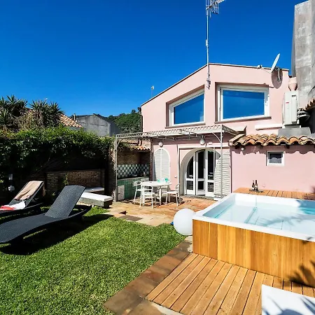 Santa Tecla Sleeps 4 Pool Air Con Wifi Acireale