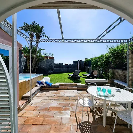 Santa Tecla Sleeps 4 Pool Air Con Wifi Villa *