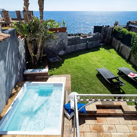 Villa Santa Tecla Sleeps 4 Pool Air Con Wifi Acireale